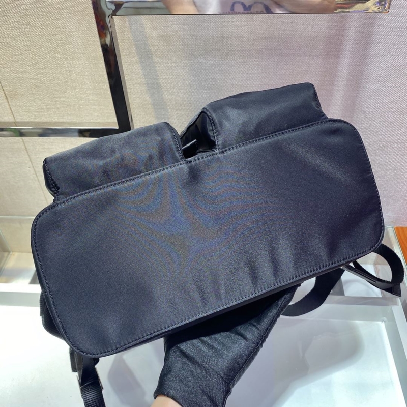 Pra*a backpacks